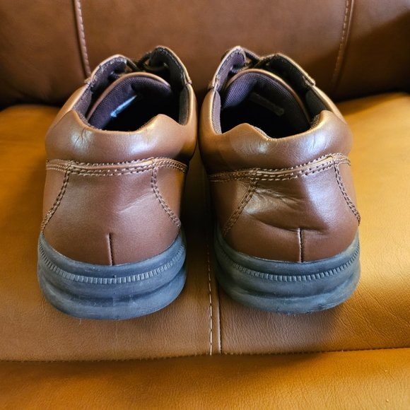 Hush Puppies "Gus" in FULL-GRAIN leather, VGUC, hard to find size - Picture 13 of 16